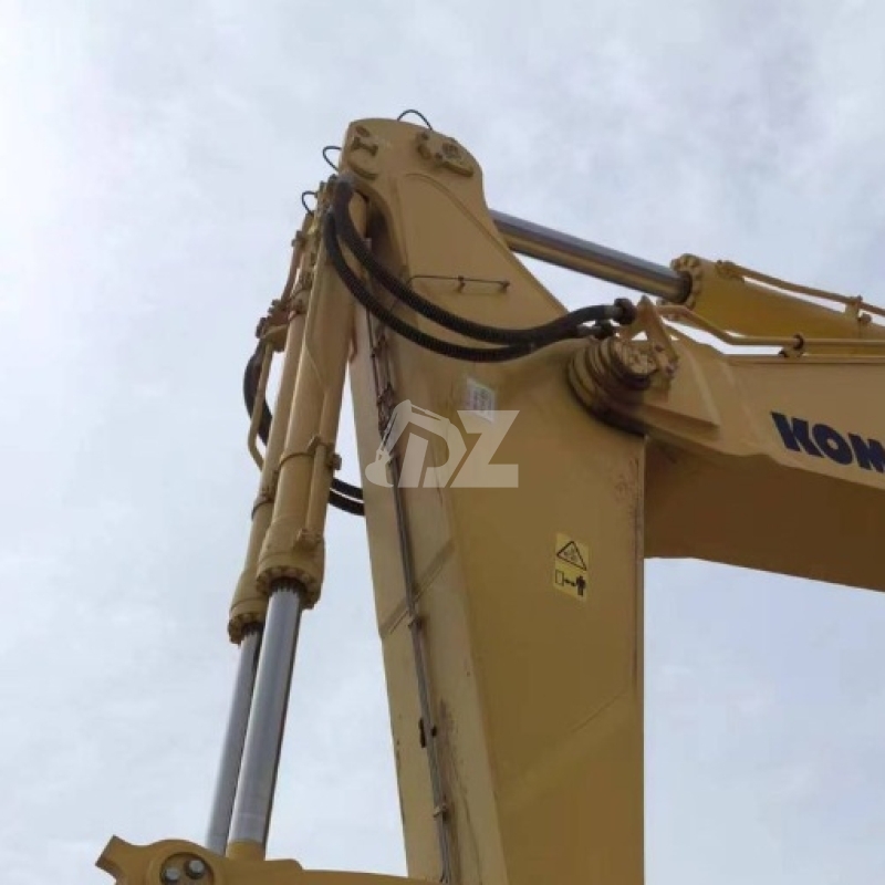 Hydraulic Used Komatsu Excavator PC1250 Crawler Large Digging Machine