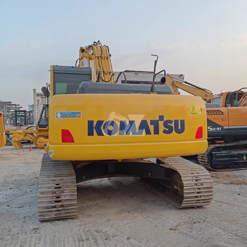 Japan Used Komatsu PC240 PC240-8 Medium Excavator 24ton Second Hand Komatsu 240 240-8 Earth Moving Digger Construction Machinery