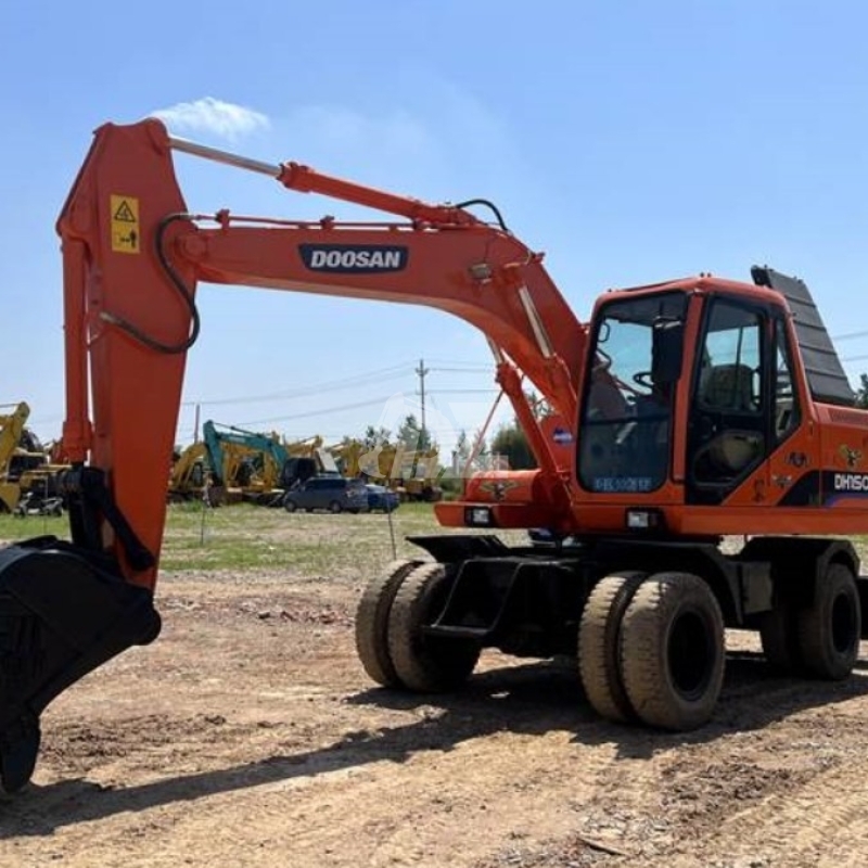 Hydraulic Terrain Wheeled Used Doosan Excavator DH150W 12Tonne