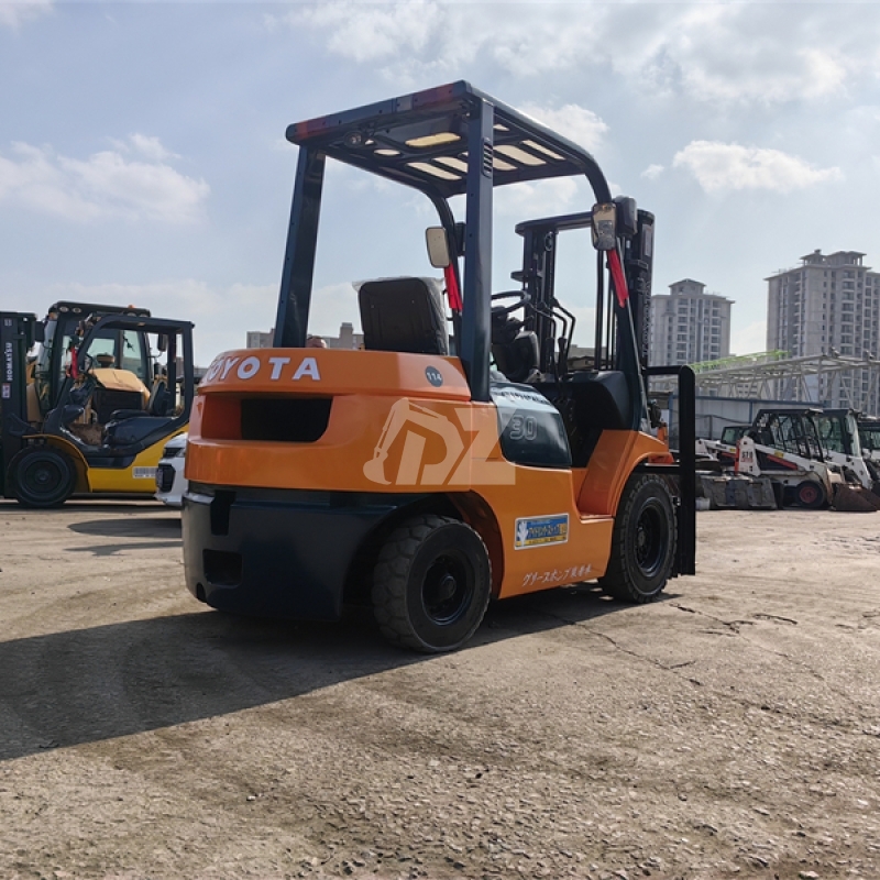 Used 3ton forklift toyota 7FD30