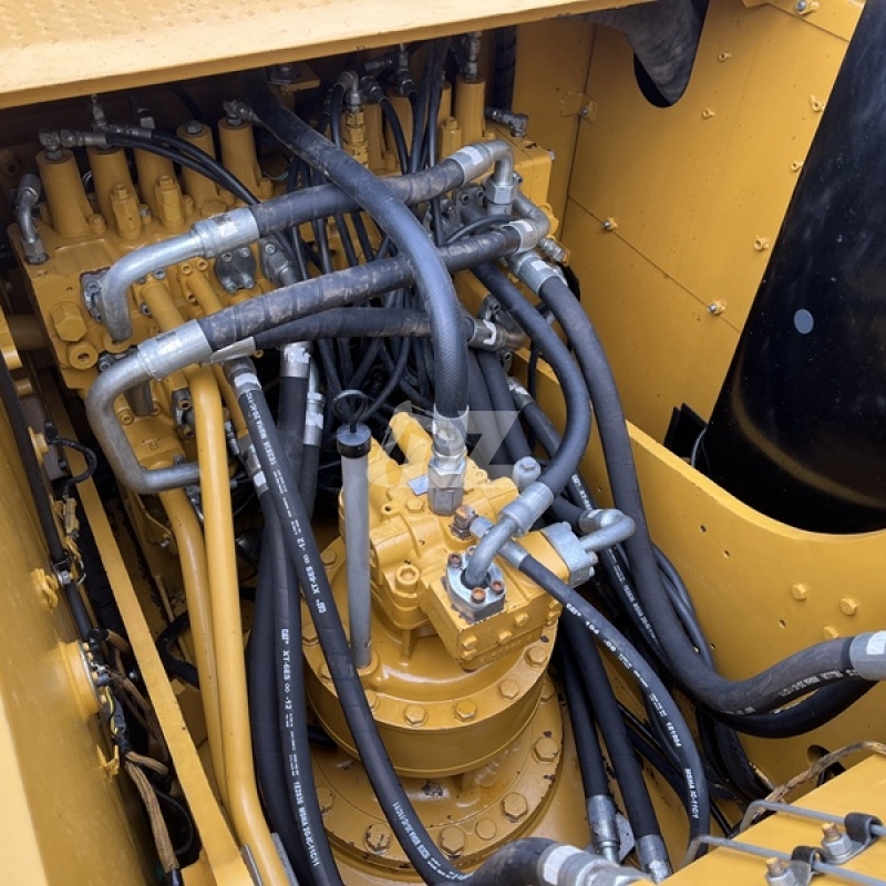 20 Ton Used CAT Excavator 320D Repossessed Earthmoving Equipment