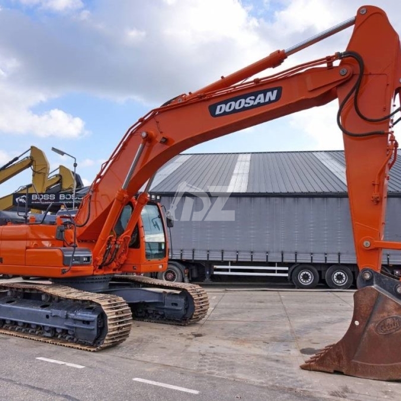 1750KW DX340LC Old Used Doosan Excavator Backhoe Crawler For Digging