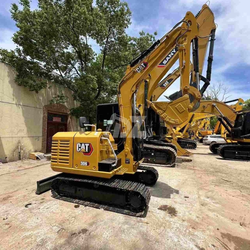 37KW Second Hand Mini Excavator Digger Caterpillar 306E2 5800KG
