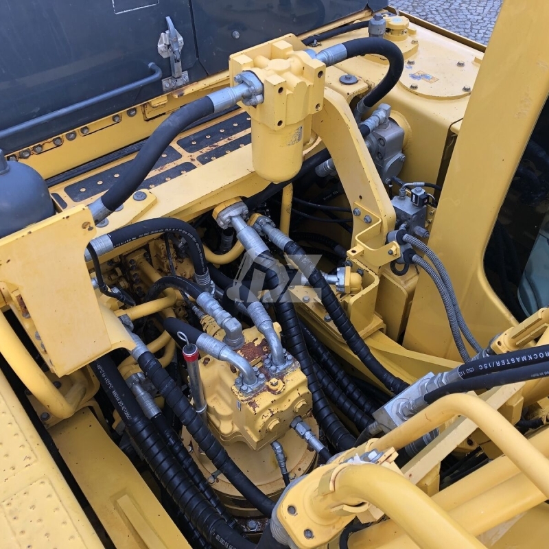 Original Used Japan KOMATSU PC490LC-11 Excavator Second Hand 49 Ton Digger High Quality in Stock