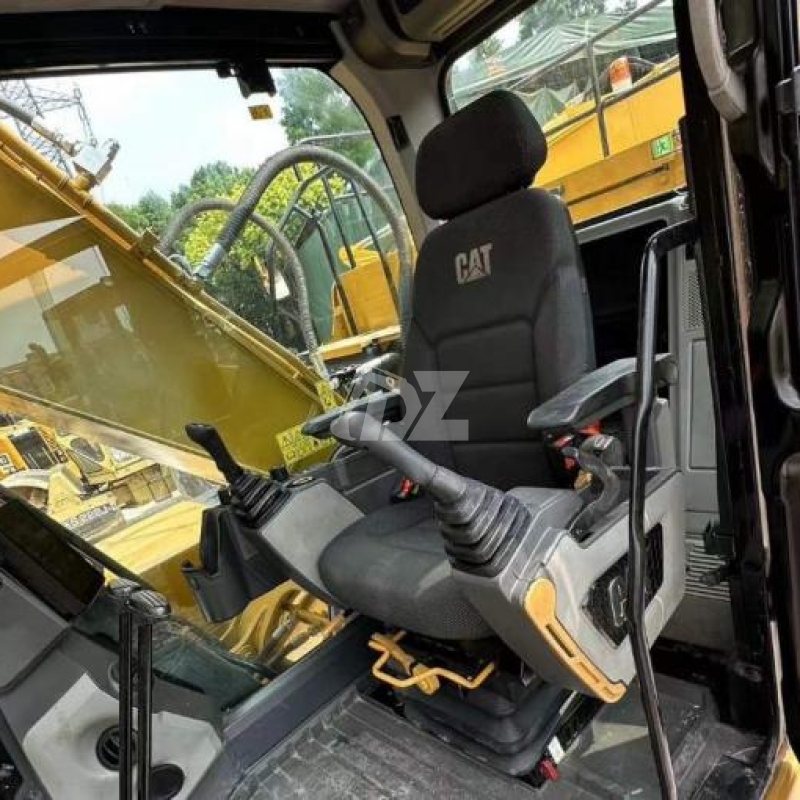 Hydraulic Caterpillar 320GC Used Large Excavators Trackhoes 110KW