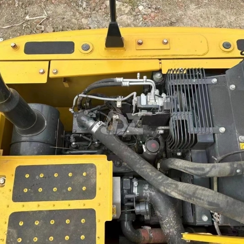 Used komatsu PC110 Original Japan 11Ton High Work Efficiency and Low Working Hours Middle Digger Imported From Japan