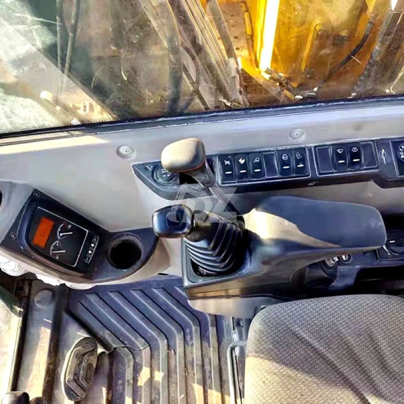 Volvo crawler EC80D used excavator for sale in China