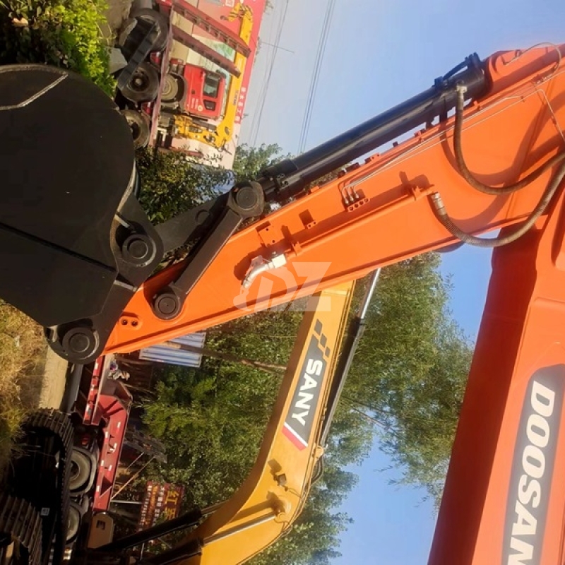 1750KW DX340LC Old Used Doosan Excavator Backhoe Crawler For Digging