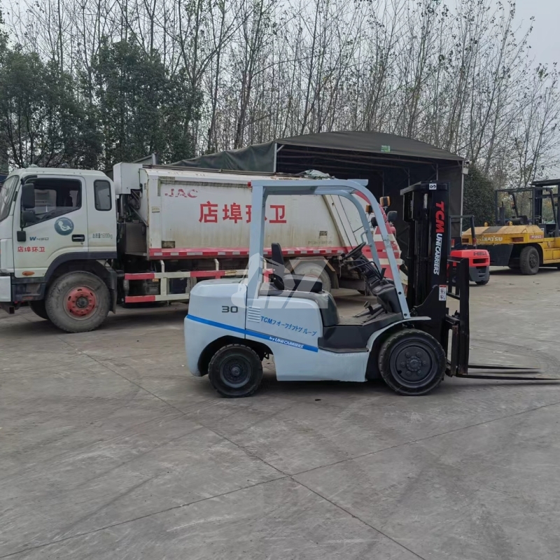Used TCM 3ton forklift