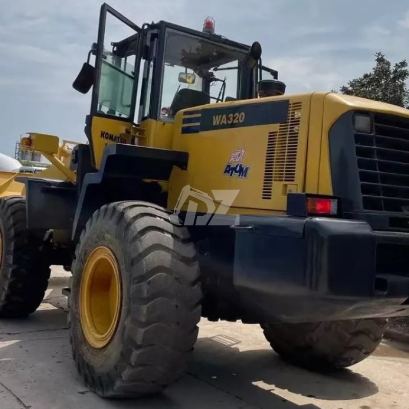 Komatsu WA320 Used Front Loader Wheel Loaders Construction Machinery 4000KG
