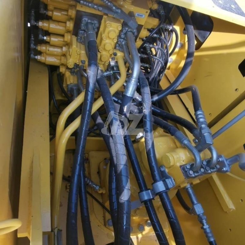 Used Excavators Komatsu PC200-8N1 Original Low Price Crawler Hydraulic Excavator Machinery Japanese Condition Hot Sale