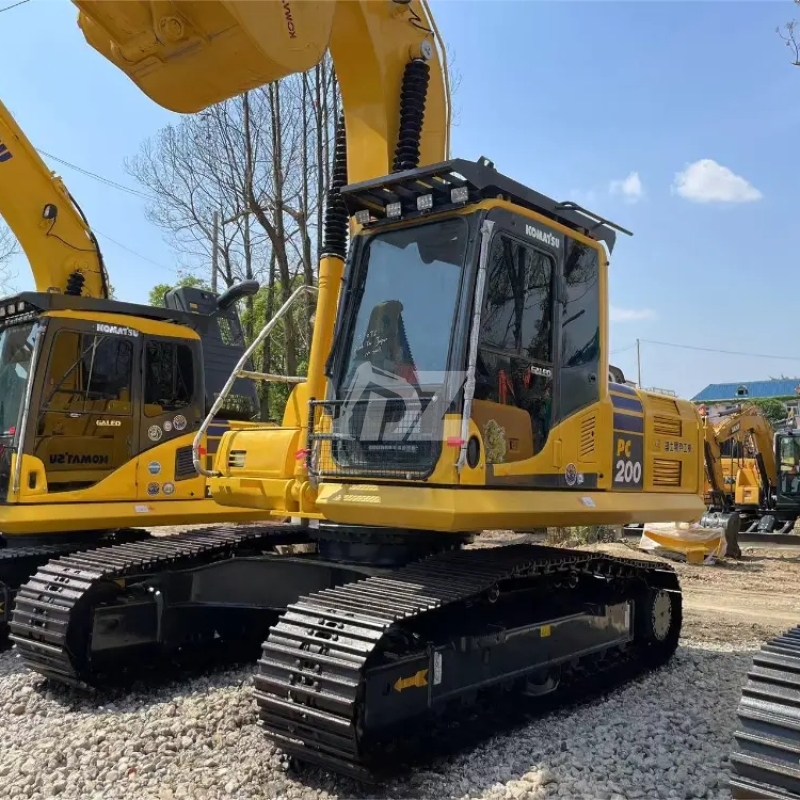 Japanese Hydraulic Used Komatsu PC200-8 Excavator Machine 2000KW 19Tonne