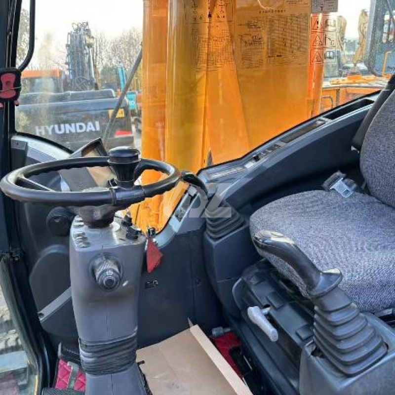 R210w-9 Wheel Used Hyundai Excavator 21950KW 21 Ton For Construction