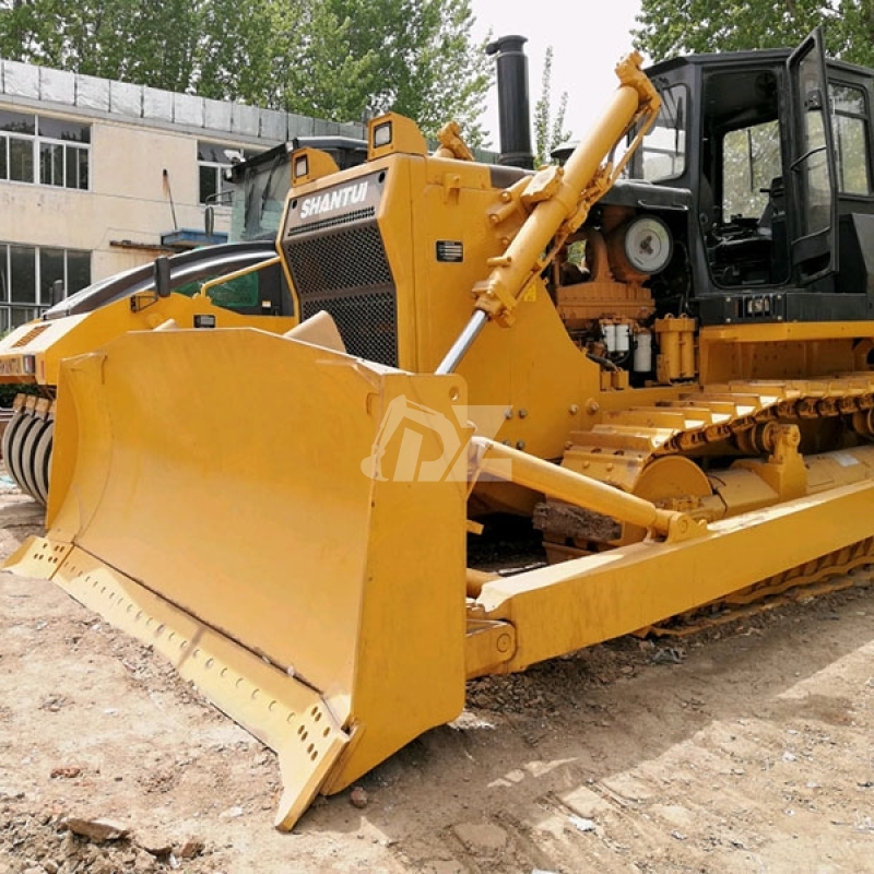 Shantui Sd32 Dozer Price Crawler Bulldozer with Ripper Bulldozer Factory Price