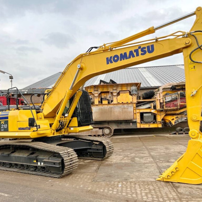 PC210 Price Low Japan Used Komatsu PC210-10mo Excavator