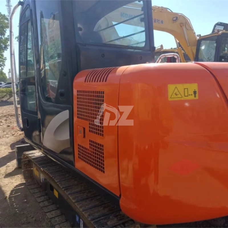 Used Hitachi Zx60 Mini Digger Cheap Price Original Machine Hitachi Excavator for Sale