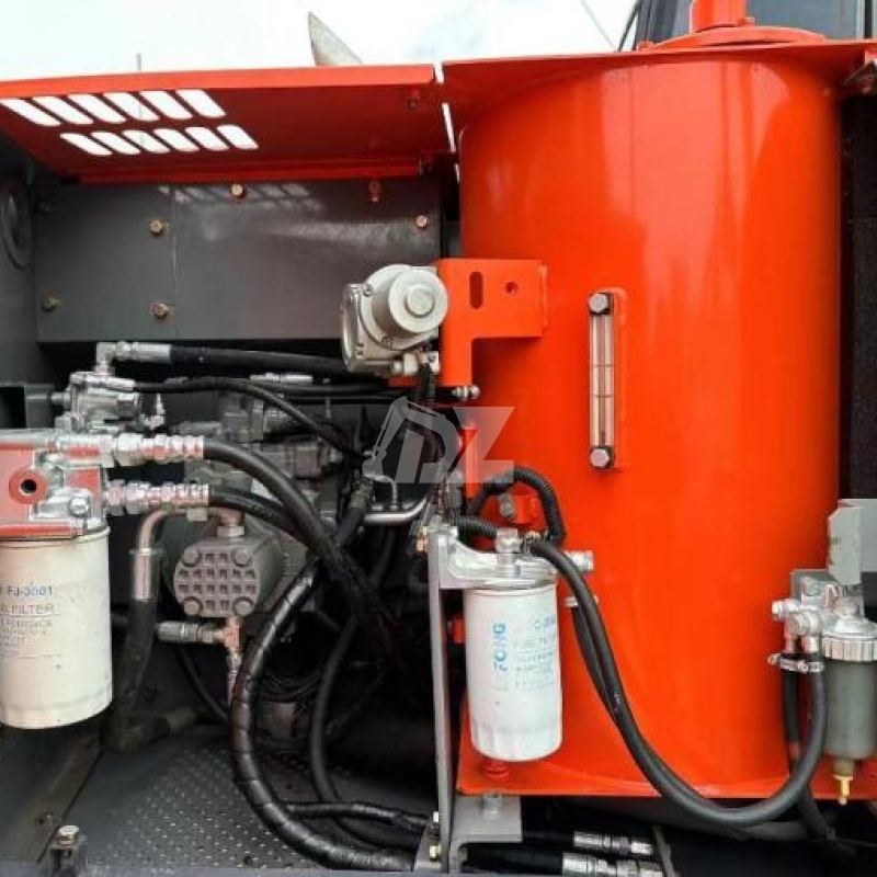 12200KG Hydraulic Second Hand ZX120 Hitachi Excavator Crawler Diggers 120