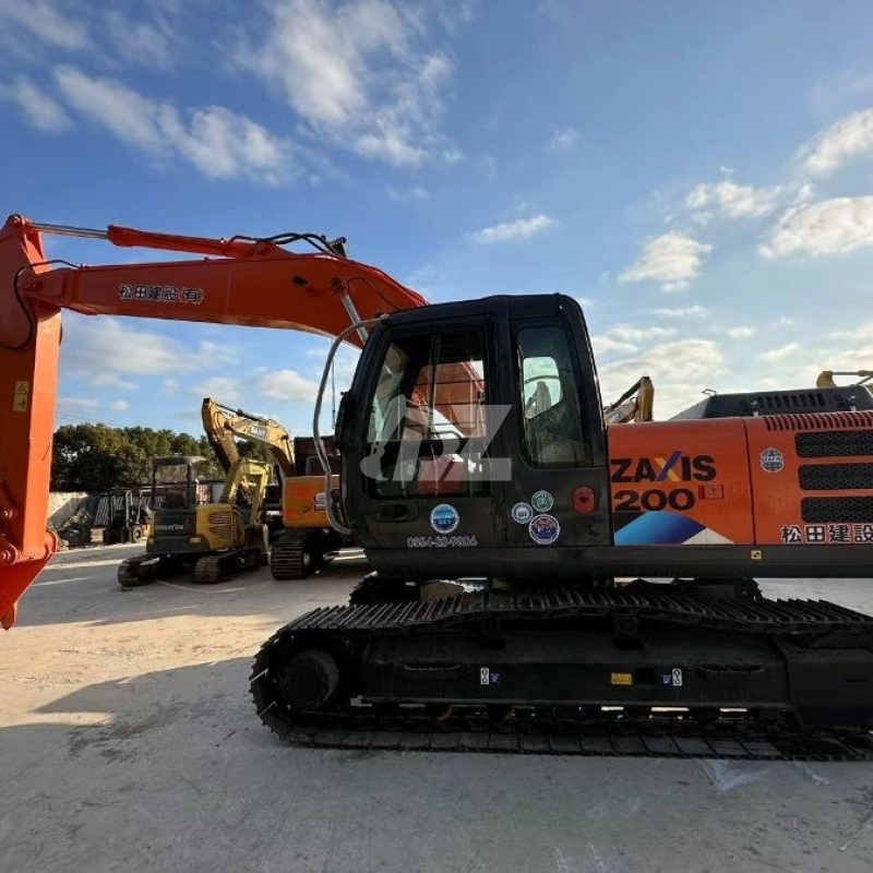 Japan Original Used Hitachi ZX200 Hydraulic Crawler Excavator Second Hand Machinery 100KW Power