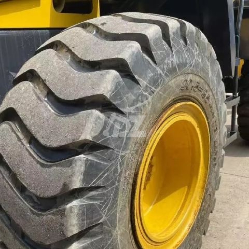 Komatsu WA320 Used Front Loader Wheel Loaders Construction Machinery 4000KG