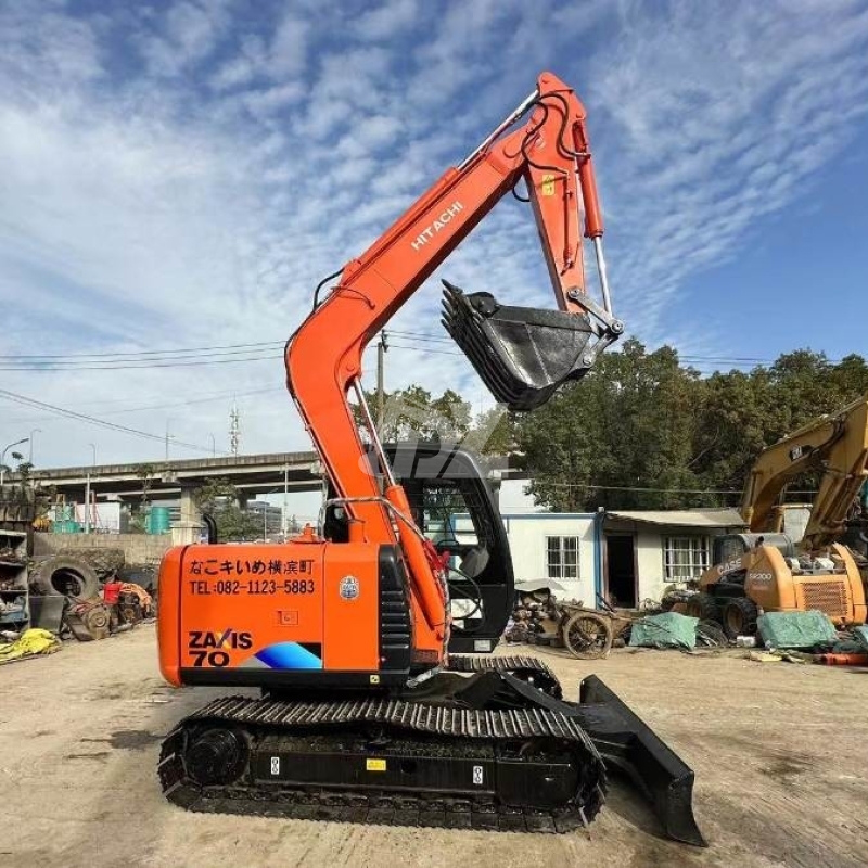 Repossessed Old Hitachi Mini Excavator Zx70 Construction Machinery