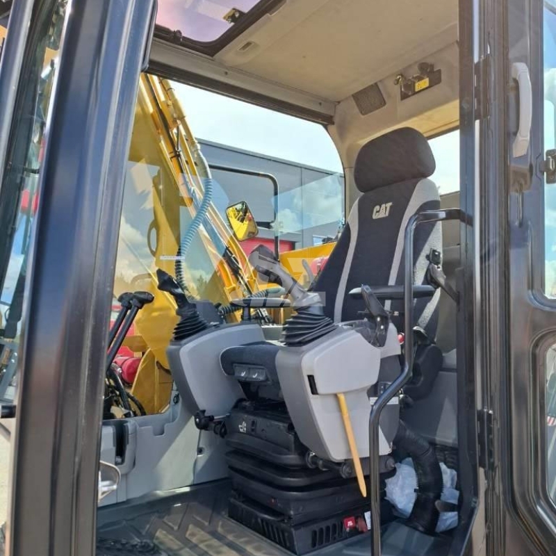 High Quality Low in Price CAT 318D 318E 318FL Mini Working Used Original JAPAN Excavator