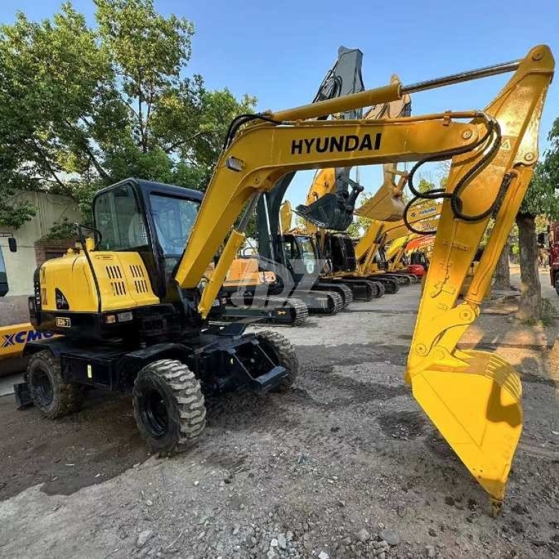 Original Hyundai R60w-7 Pre Owned Mini Excavator Used Wheel Digger 6 Ton