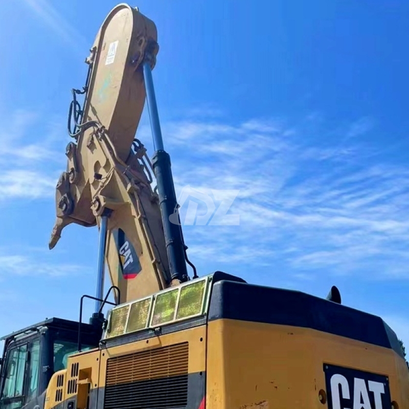 Used CAT Heavy Equipment Crawler Excavator 374d  Digger for Sale