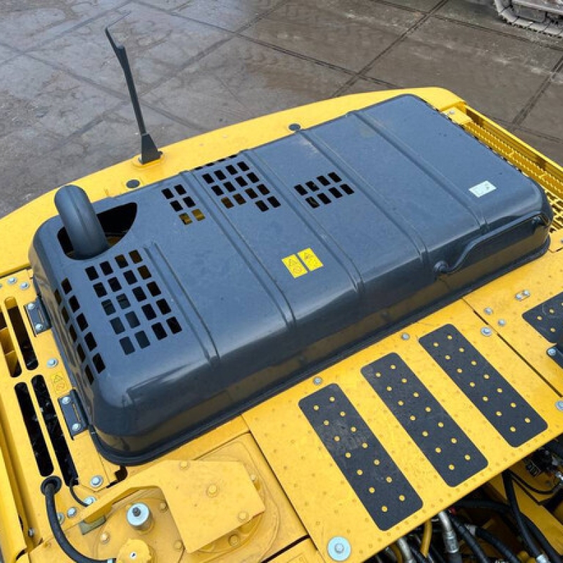 PC210 Price Low Japan Used Komatsu PC210-10mo Excavator