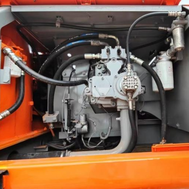 Large Scale Repossessed Hitachi Zx450 Equipment Trader Excavator 45Ton Isuzu Engine