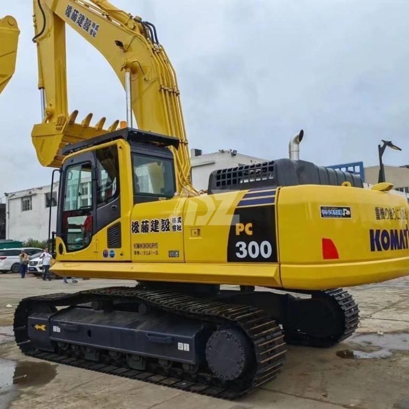 Used KOMATSU PC300-8 300-8 PC300 Excavators PC300-8N1 30 Ton Japan Original Diggers Cheap Price for Sale