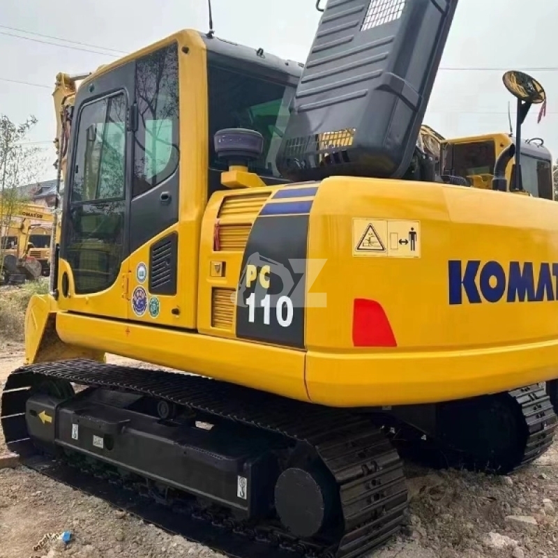 Used komatsu PC110 Original Japan 11Ton High Work Efficiency and Low Working Hours Middle Digger Imported From Japan