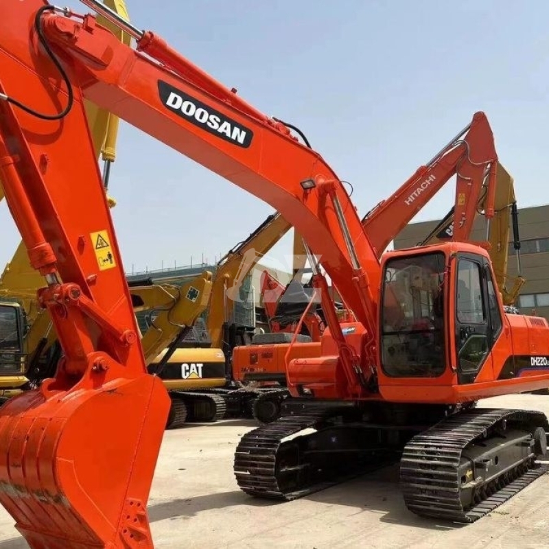 Doosan DH220LC Used Hydraulic Excavator Equipment Second Hand Diggers