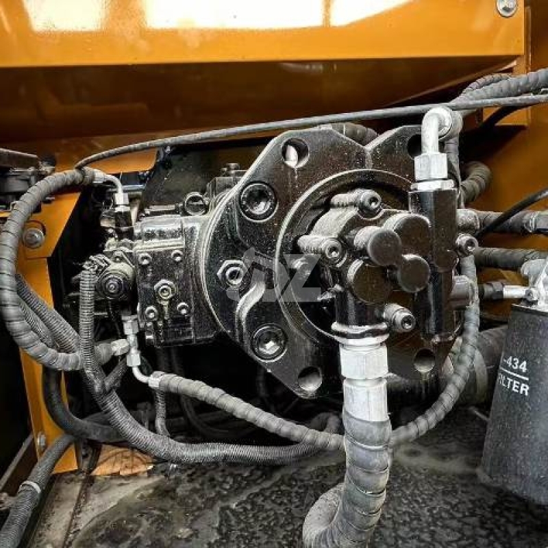 Used Sany SY215C Excavator Machine 21.5 Tons Crawler Digger SY215CPro