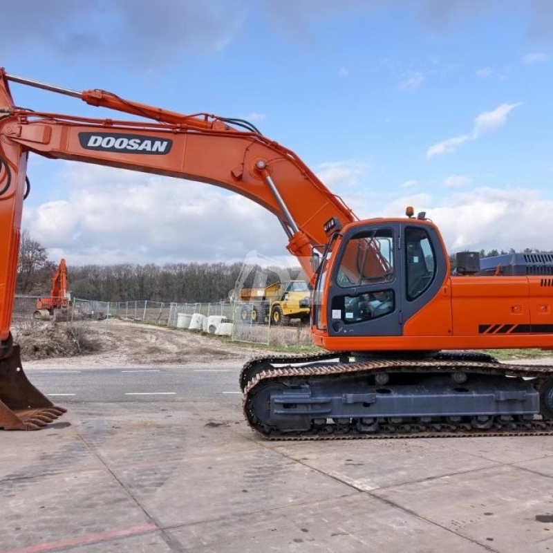 1750KW DX340LC Old Used Doosan Excavator Backhoe Crawler For Digging