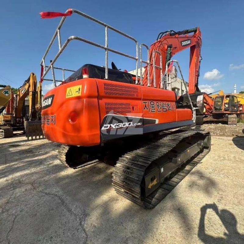 Compact Hydraulic Used Doosan Excavator DX300LC Equipment Trader