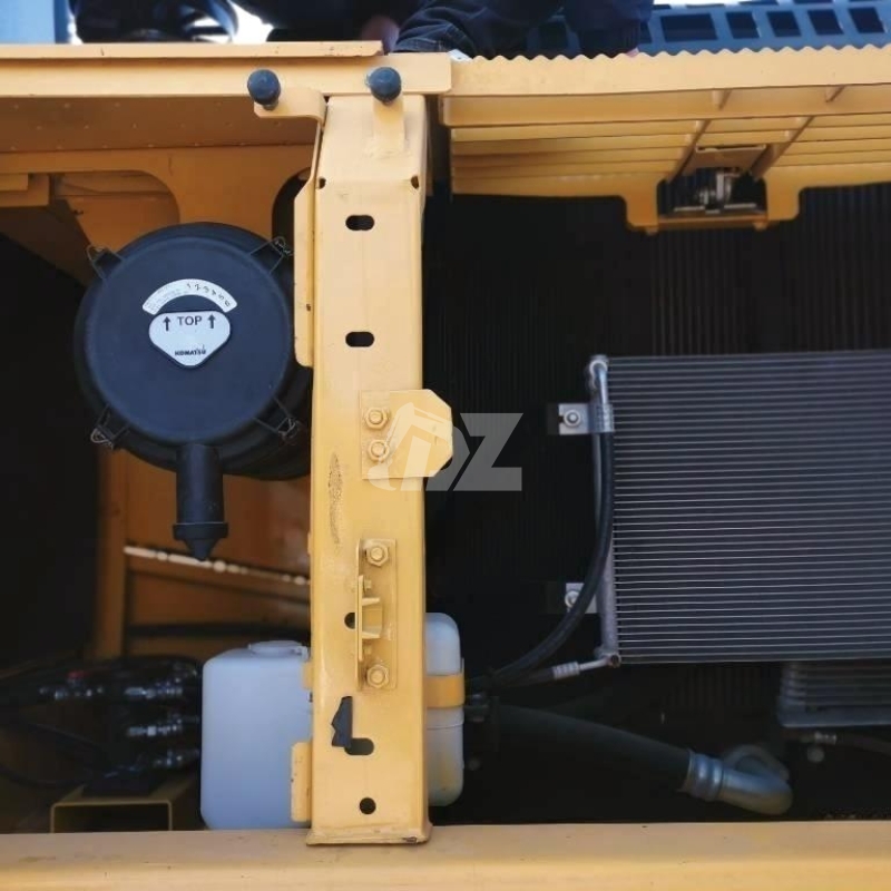 Used Excavators Komatsu PC200-8N1 Original Low Price Crawler Hydraulic Excavator Machinery Japanese Condition Hot Sale