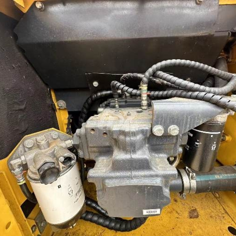 Midi Used Komatsu Excavator PC240-8 Urban Construction Machinery