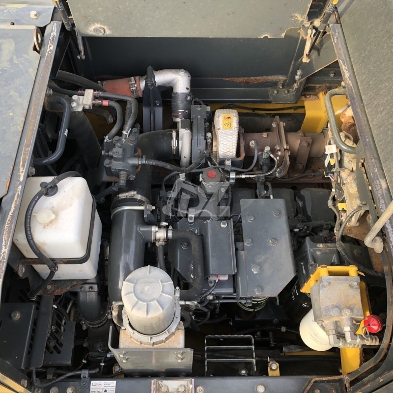 Original Used Japan KOMATSU PC490LC-11 Excavator Second Hand 49 Ton Digger High Quality in Stock