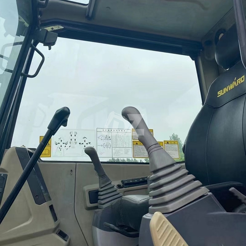 Free Shipping Original Low Price Used Excavators Good Condition Sunward Swe70E