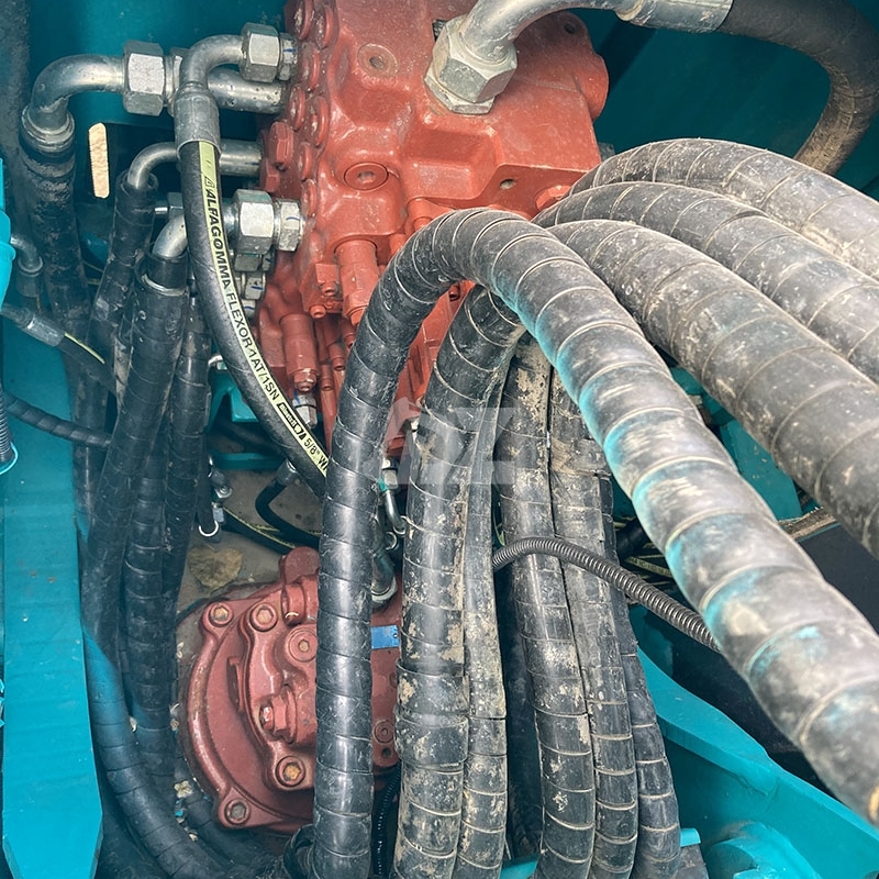 Small Earthmoving Machinery Sunward SWE100E Used Crawler Home Excavator 10tons Swe100 Mini Farm Digger for Sale