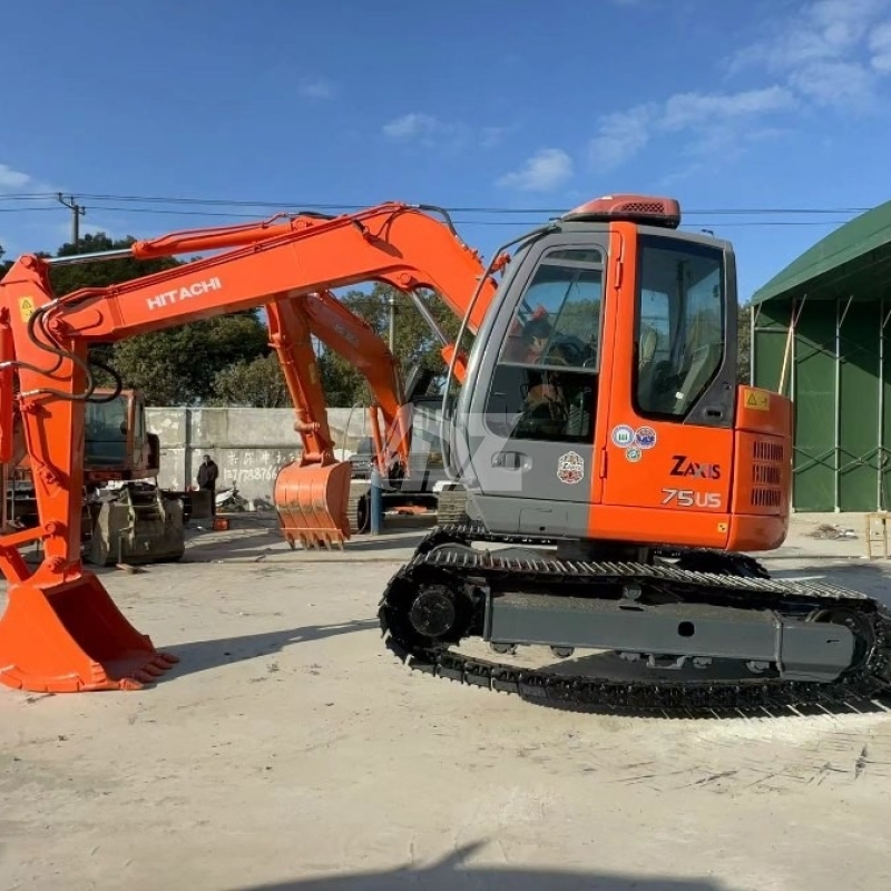 7 Ton Used Hitachi ZX75US-A Excavator Original Japan Mini Model