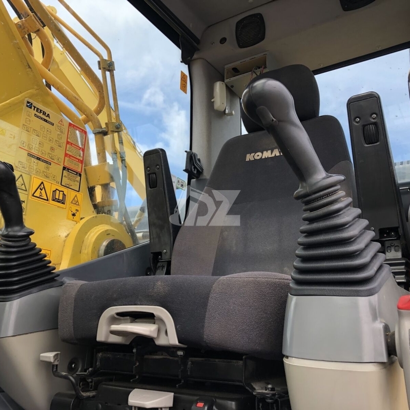 Original Used Japan KOMATSU PC490LC-10 Excavator Second Hand 49 Ton Digger High Quality in Stock