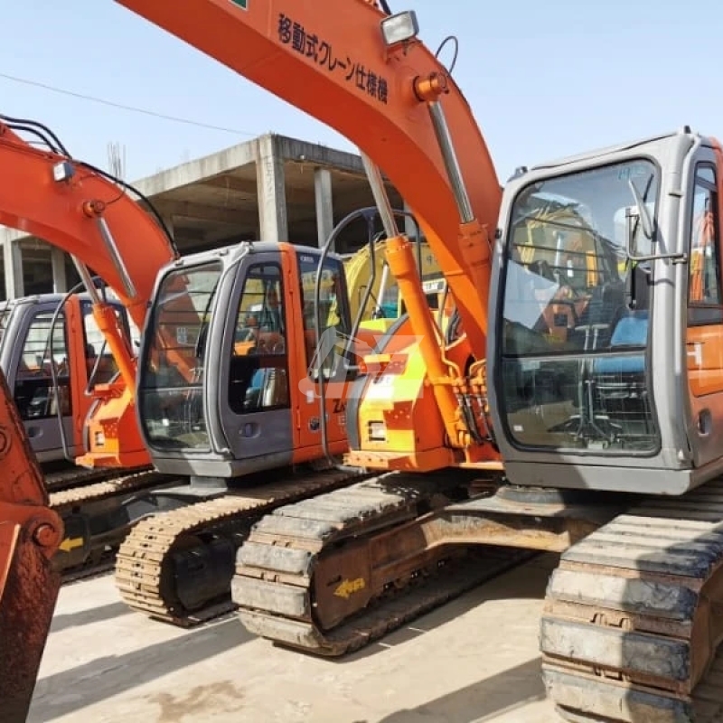 Little Working Hours Used Cheap Hitachi 135 Excavator