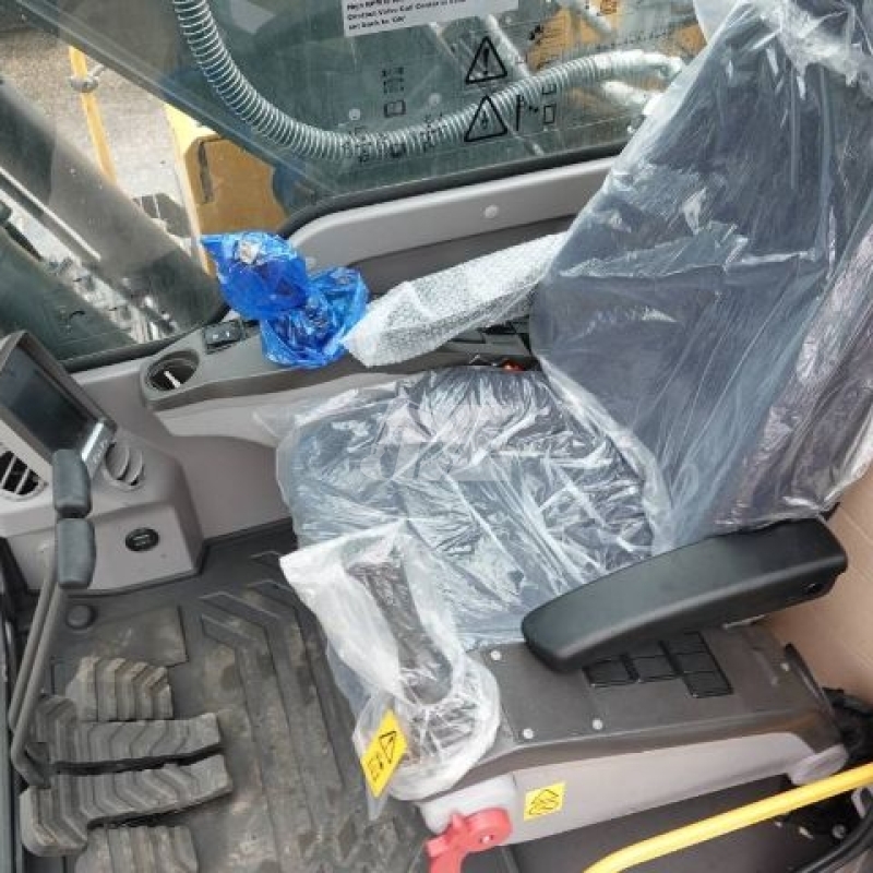 Used Volvo EC200D Excavator Earth Moving Equipment High Performance