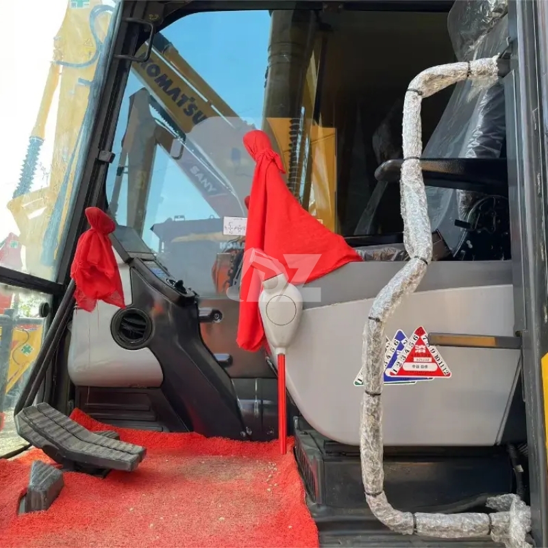 Japanese Hydraulic Used Komatsu PC200-8 Excavator Machine 2000KW 19Tonne