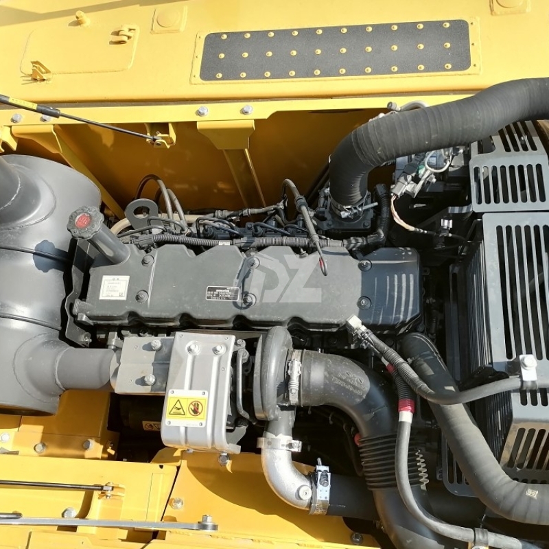 PC210 Price Low Japan Komatsu PC210-10 PC210-10mo Excavator