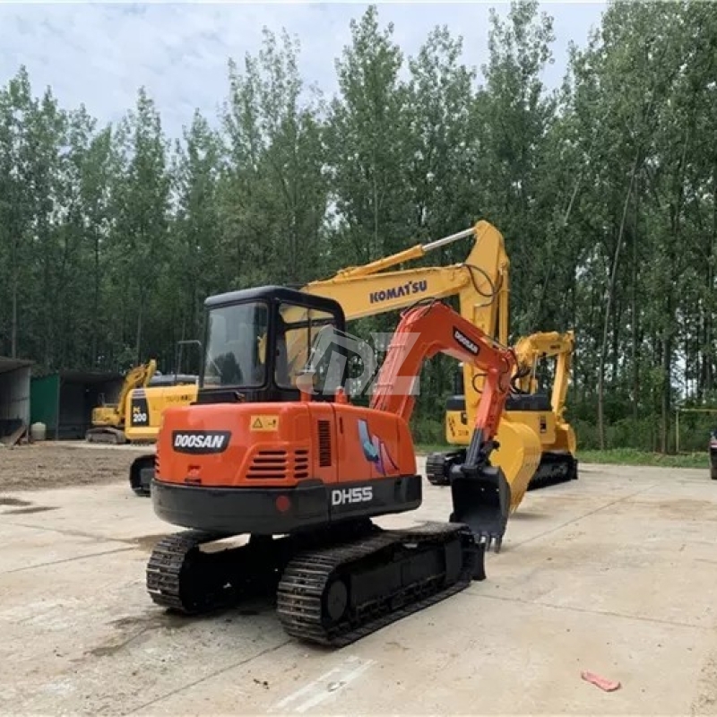 40.5KW Mini Used Excavator Doosan DH55 Second Hand Mini Digger