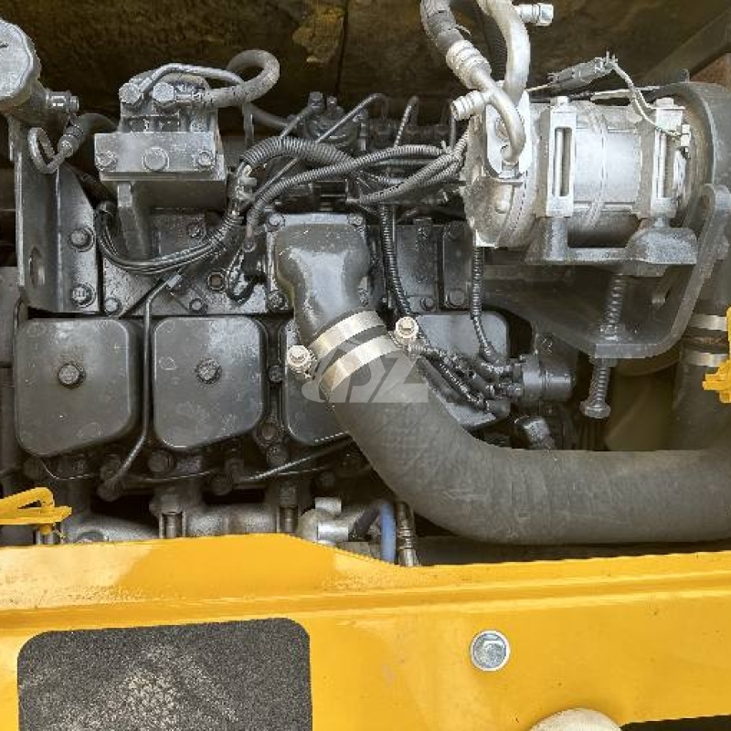 Japanese Used Komatsu Excavator PC128US Repossessed Mini Crawler