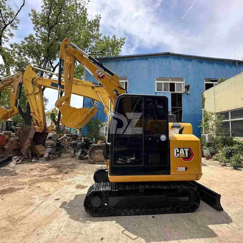 37KW Second Hand Mini Excavator Digger Caterpillar 306E2 5800KG